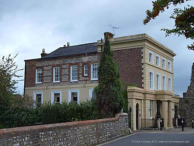 Lewes Castlegate House 26_Sept_2010 P9262179(c)